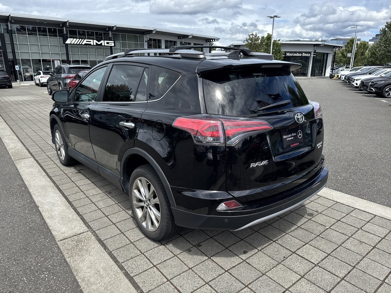 Used 2017 Toyota RAV4 Limited w/ All Weather Liner Package AWD/4WD image 4