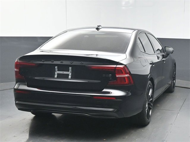 Used 2024 Volvo S60 B5 Plus image 8
