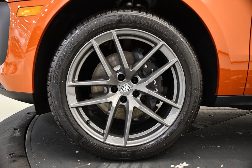 Used 2025 Porsche Macan Turbo image 15