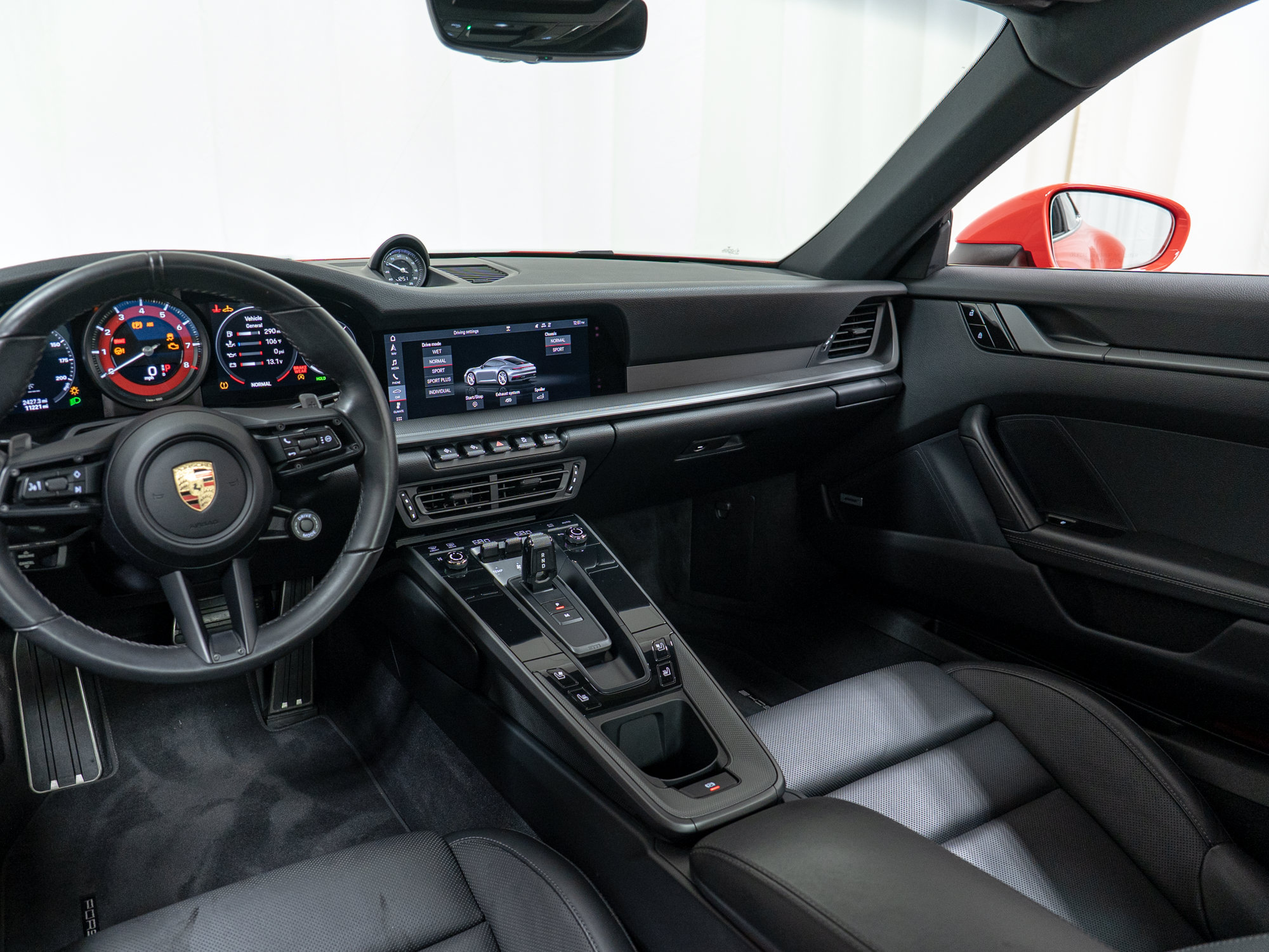Certified 2020 Porsche 911 Carrera S RWD image 19