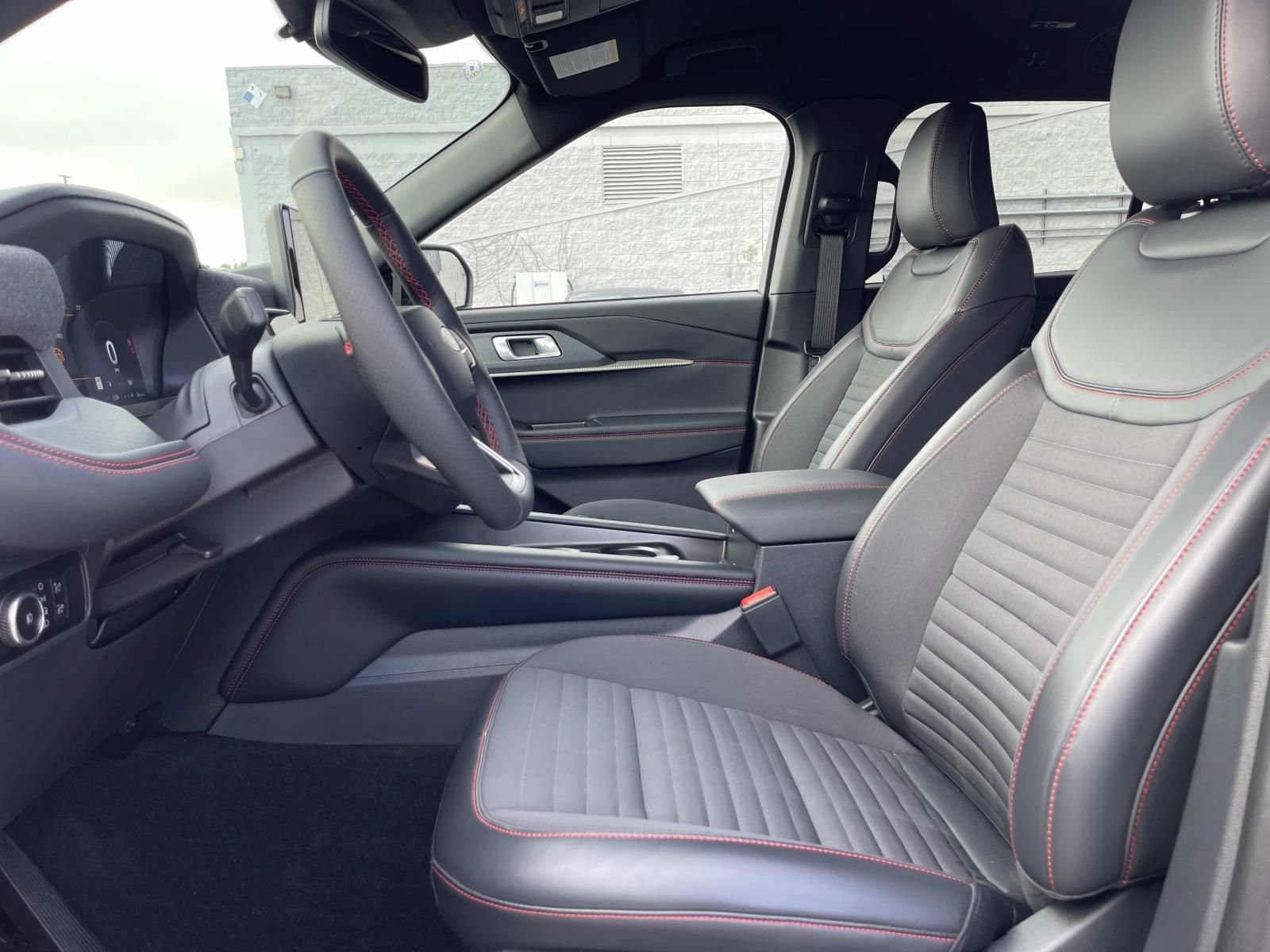 New 2026 Ford Explorer ST-Line w/ ST-Line Street Pack RWD image 18