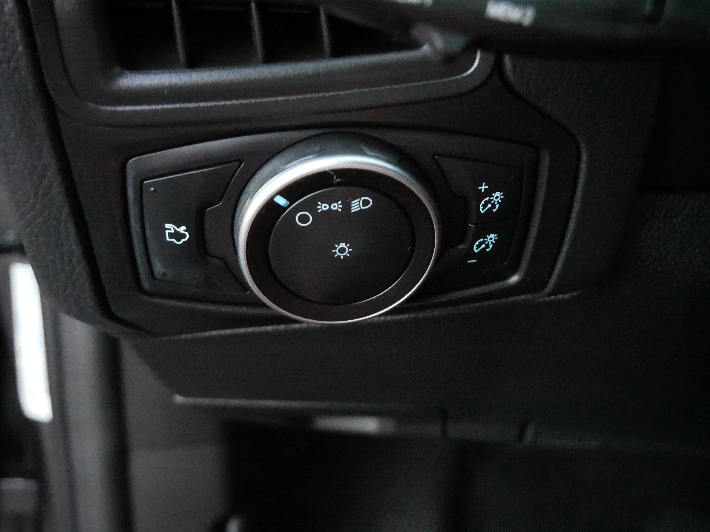 Used 2015 Ford Focus S FWD image 27