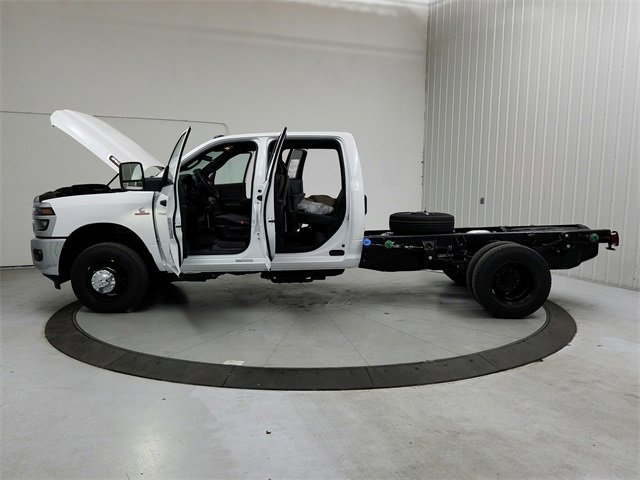 New 2026 RAM 3500 Tradesman w/ Chrome Appearance Group A image 12