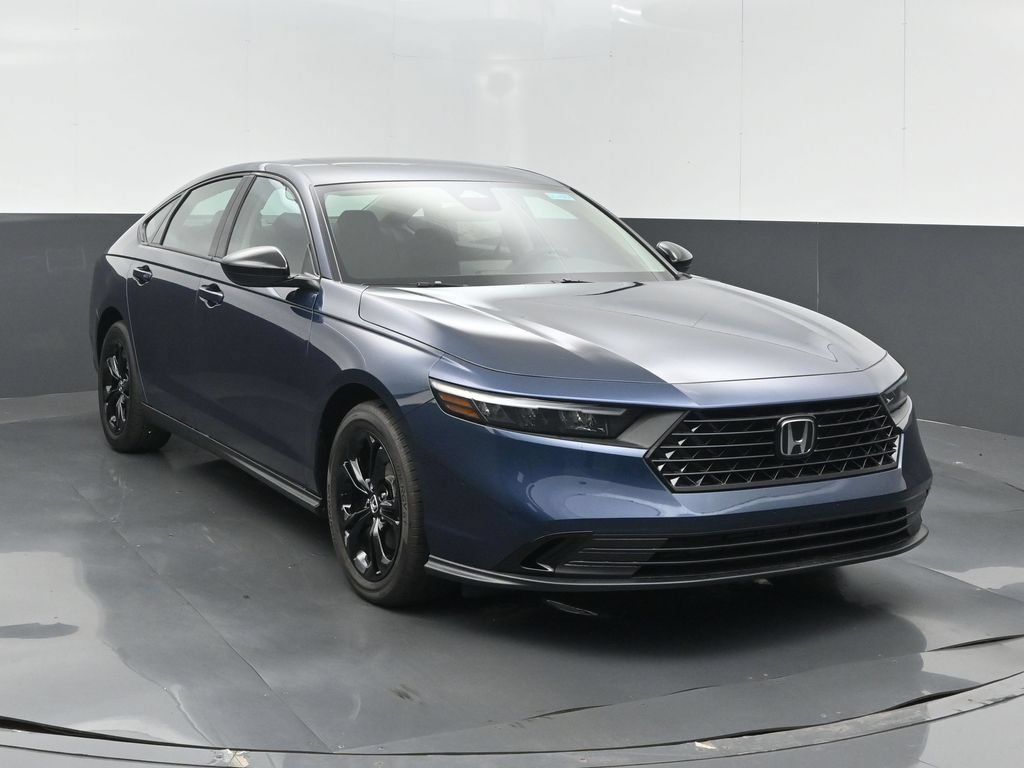 New 2025 Honda Accord SE image 3