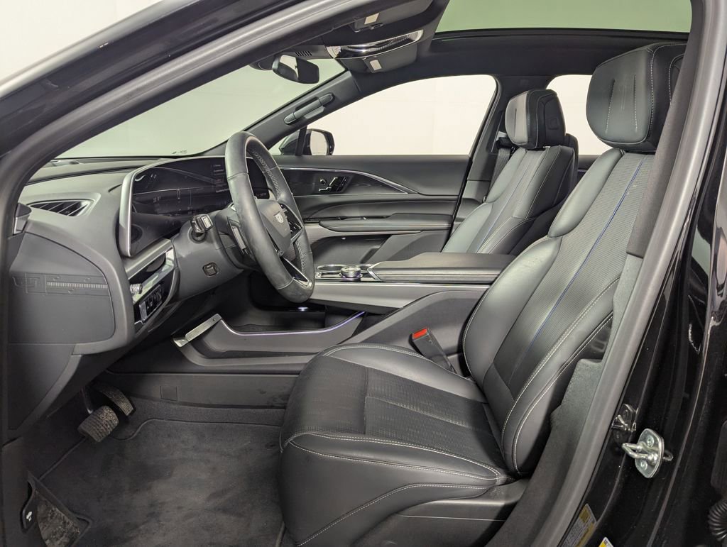 Used 2024 Cadillac Lyriq Sport image 4