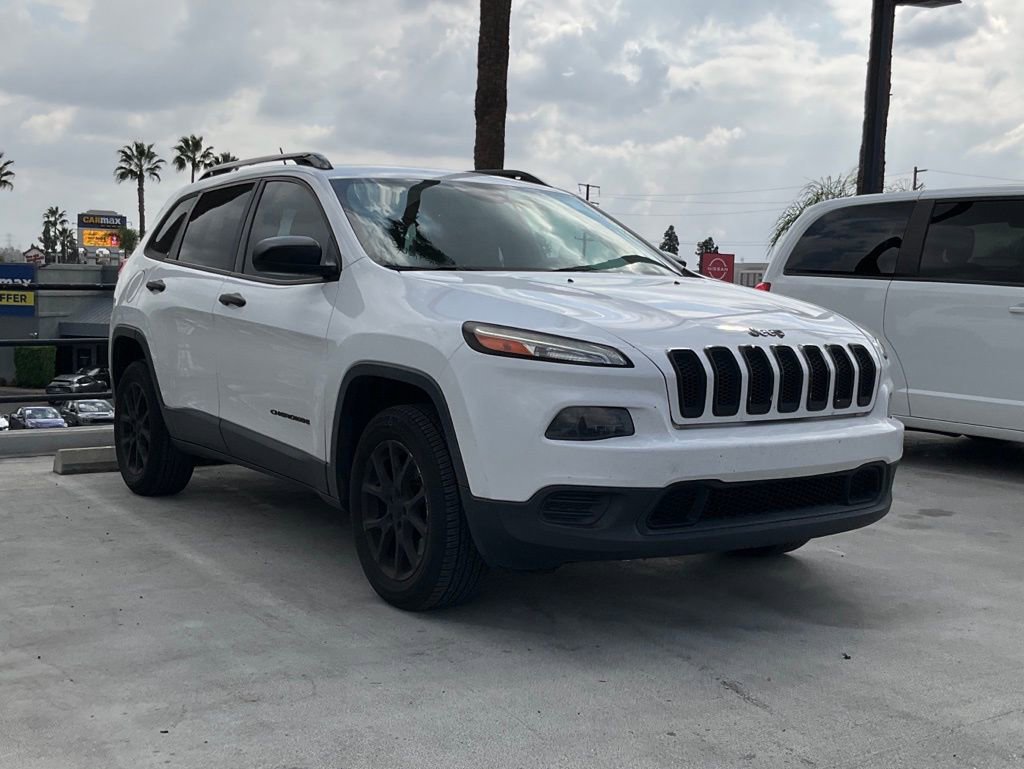 Used 2015 Jeep Cherokee Sport w/ Sport Appearance Group