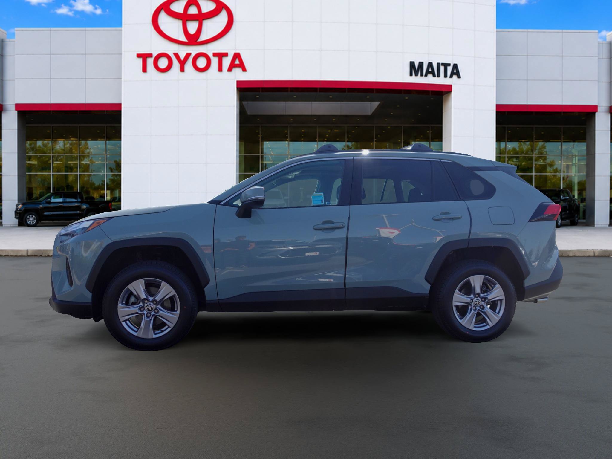Used 2022 Toyota RAV4 XLE w/ Convenience Package AWD/4WD image 6