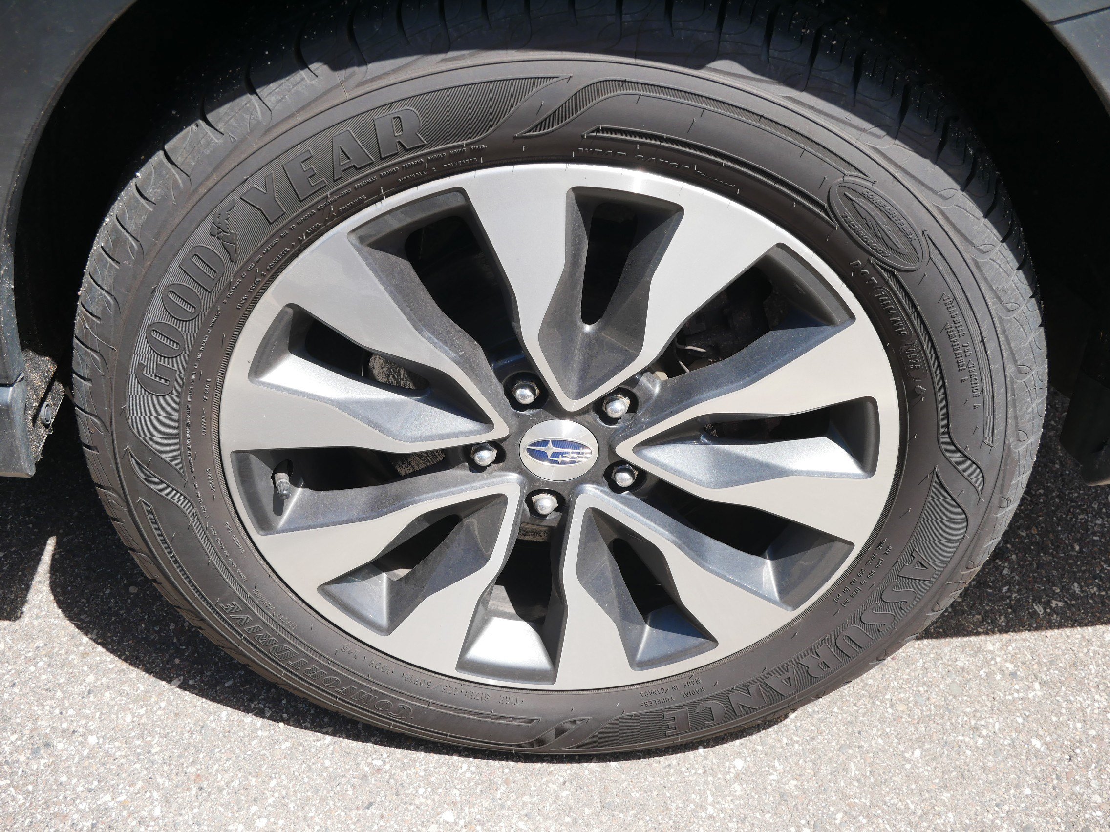 Used 2023 Subaru Outback Limited w/ Tech Package 2 AWD/4WD image 5