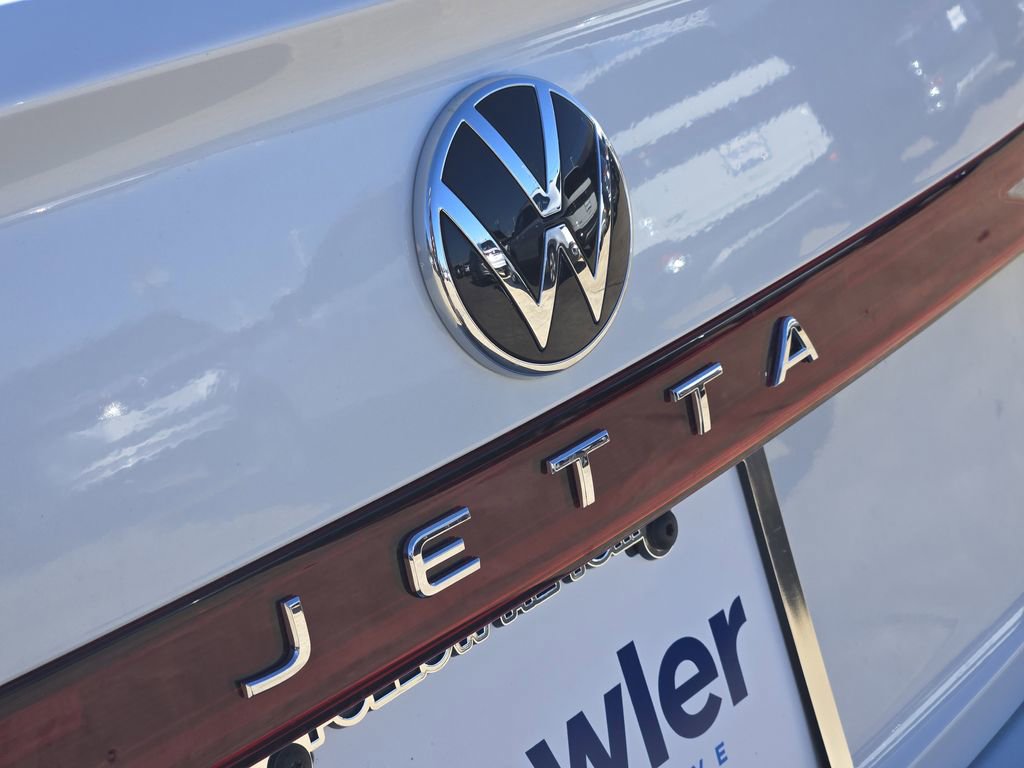 New 2026 Volkswagen Jetta SE image 7