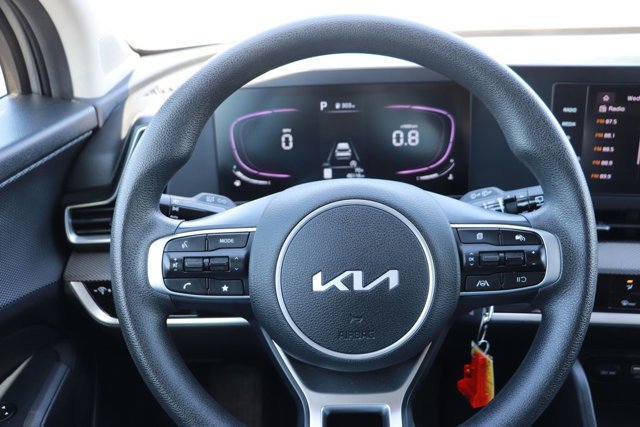 Used 2025 Kia Sportage LX FWD image 18