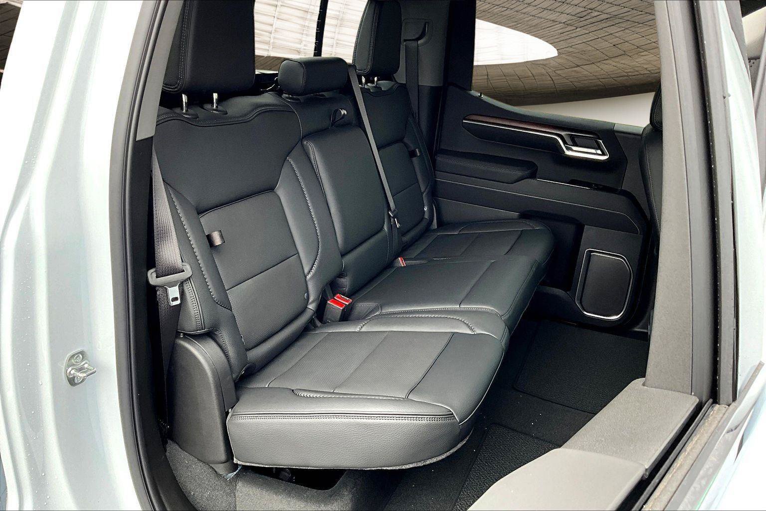 New 2026 GMC Sierra 1500 Denali AWD/4WD image 9