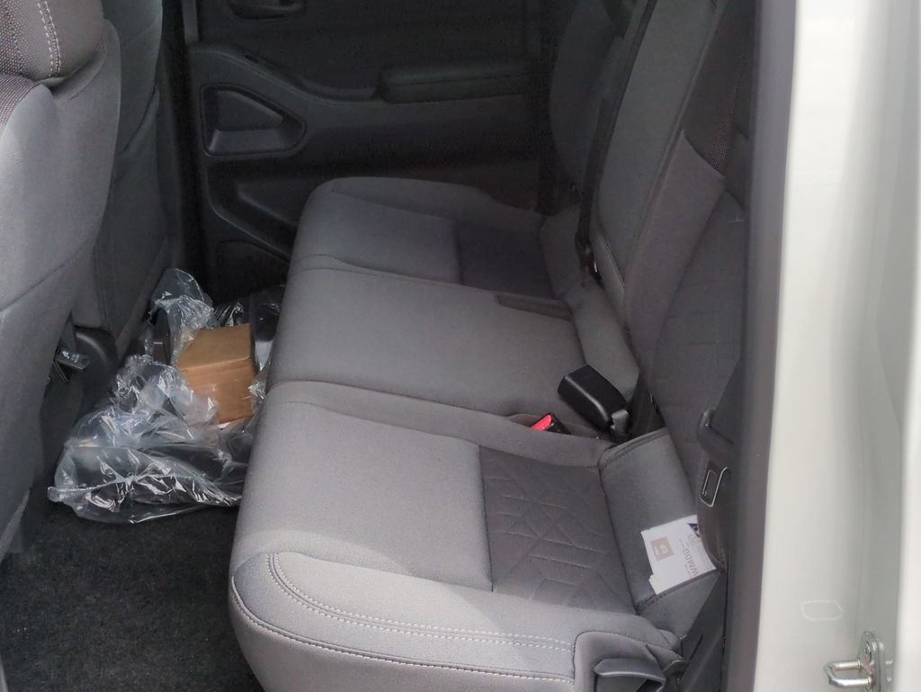 New 2026 Nissan Frontier SV w/ SV Convenience Package AWD/4WD image 16