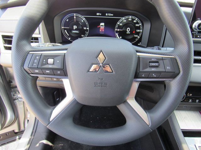 New 2025 Mitsubishi Outlander ES image 20