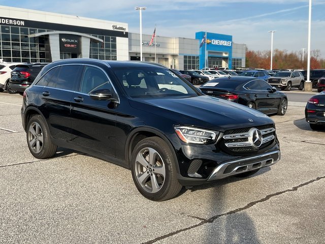 Used 2022 Mercedes-Benz GLC 300 w/ Premium Package Lite image 3