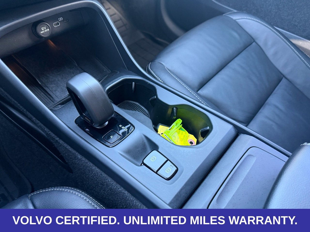 Certified 2024 Volvo XC40 B5 Core AWD/4WD image 25