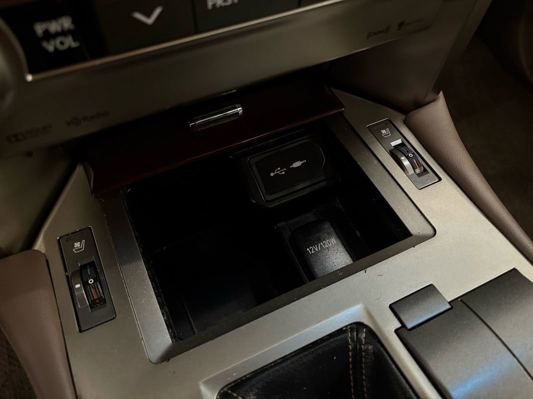 Used 2018 Lexus GX 460 Premium w/ Premium Package image 34