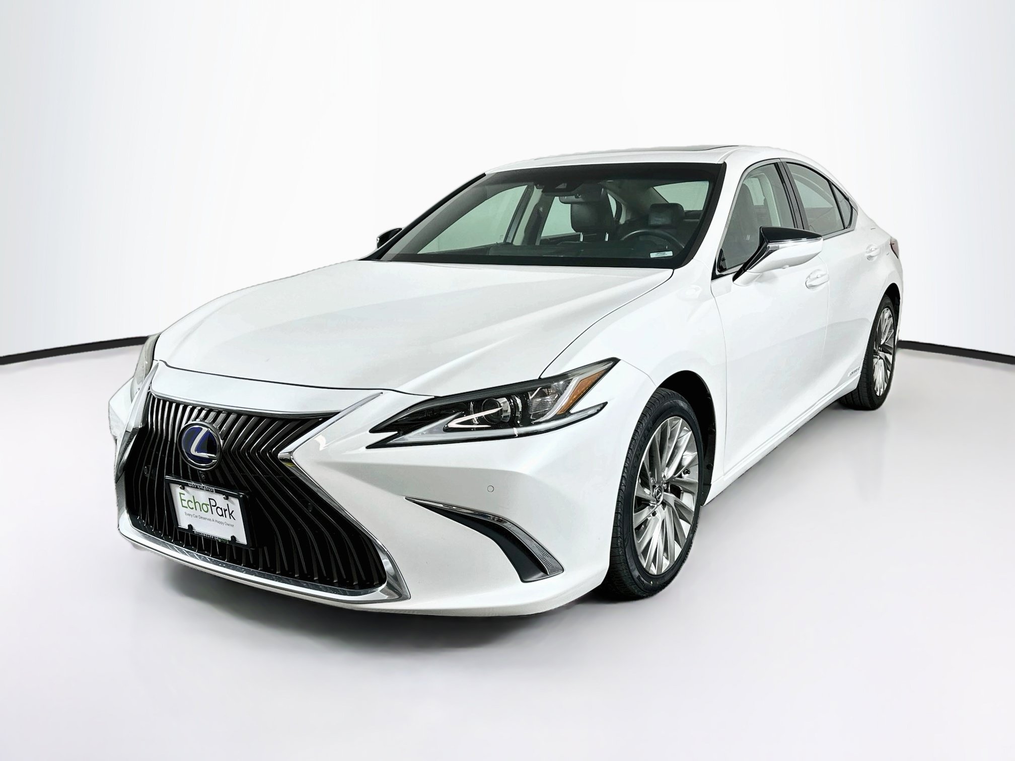 Used 2019 Lexus ES 300h w/ Accessory Package 2 FWD image 3