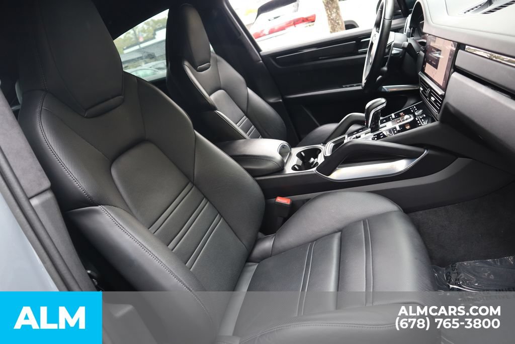 Used 2022 Porsche Cayenne Turbo GT AWD/4WD image 30