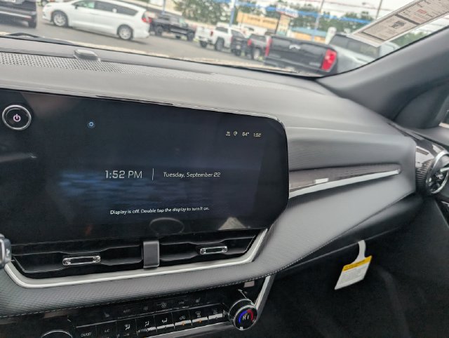 New 2027 Chevrolet Equinox LT w/ Convenience Package II FWD image 19