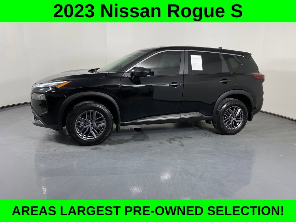 Used 2023 Nissan Rogue S image 3