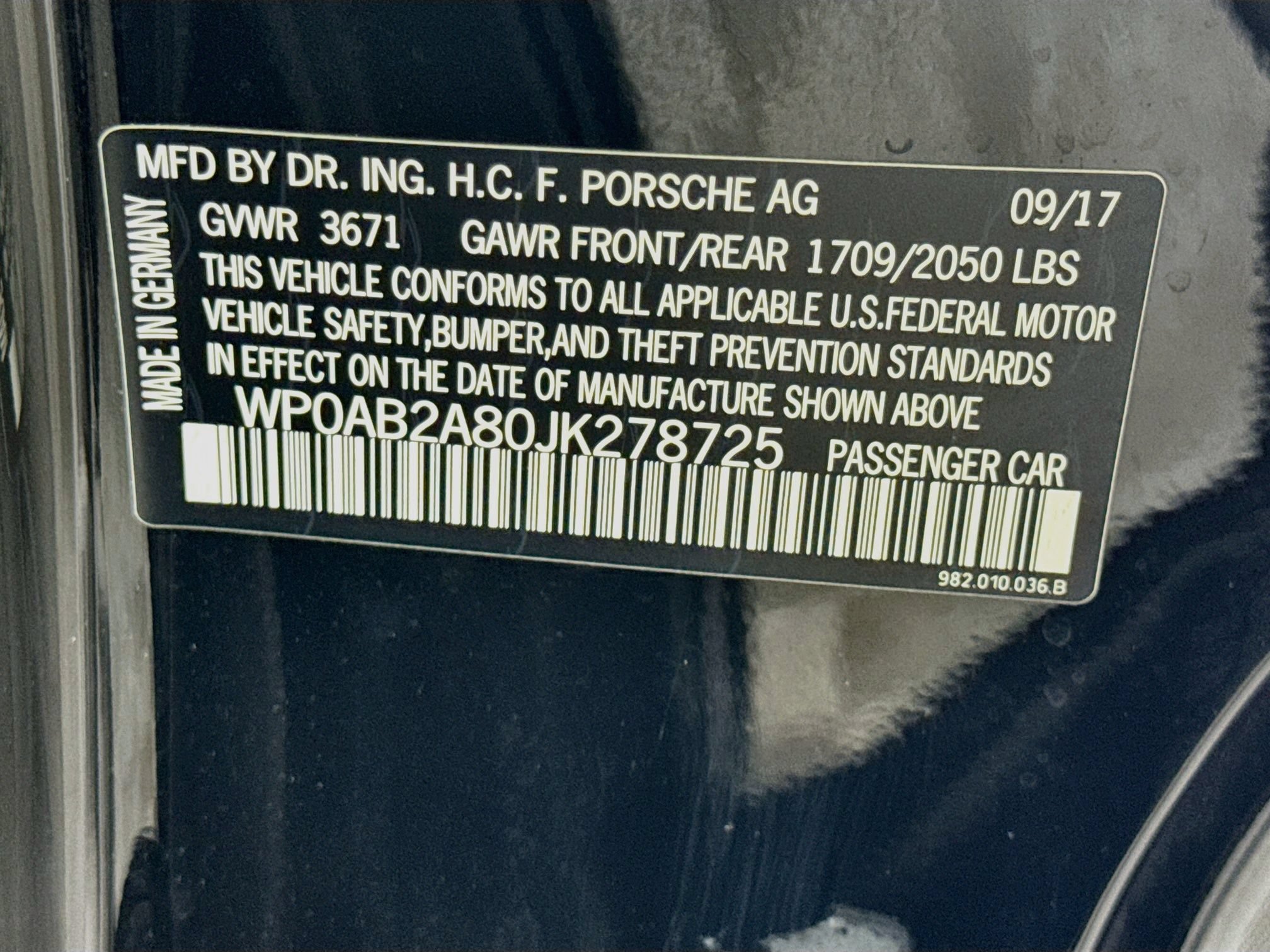Certified 2018 Porsche 718 Cayman RWD image 25