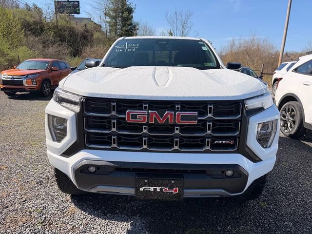 Used 2024 GMC Canyon AT4 image 6