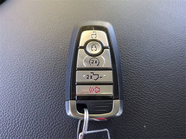 Used 2025 Ford F350 Lariat w/ Lariat Ultimate Package image 36