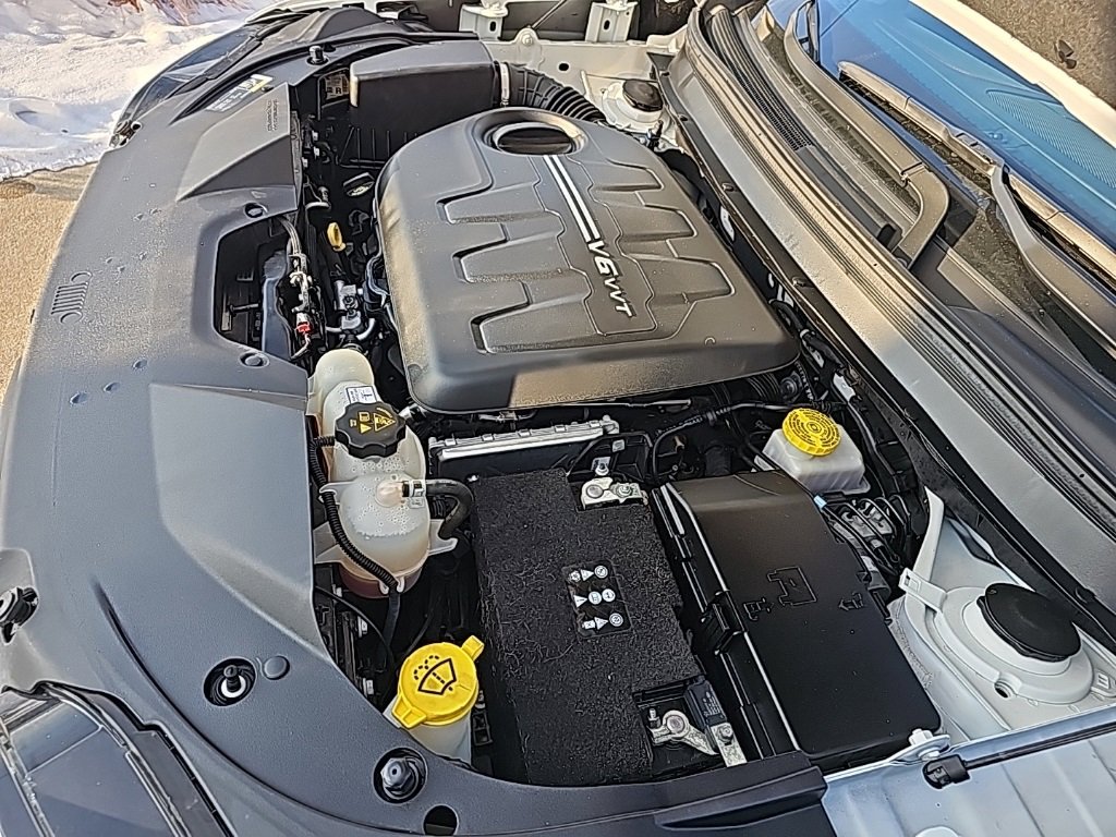 Used 2019 Jeep Cherokee Trailhawk w/ Comfort/Convenience Group image 39