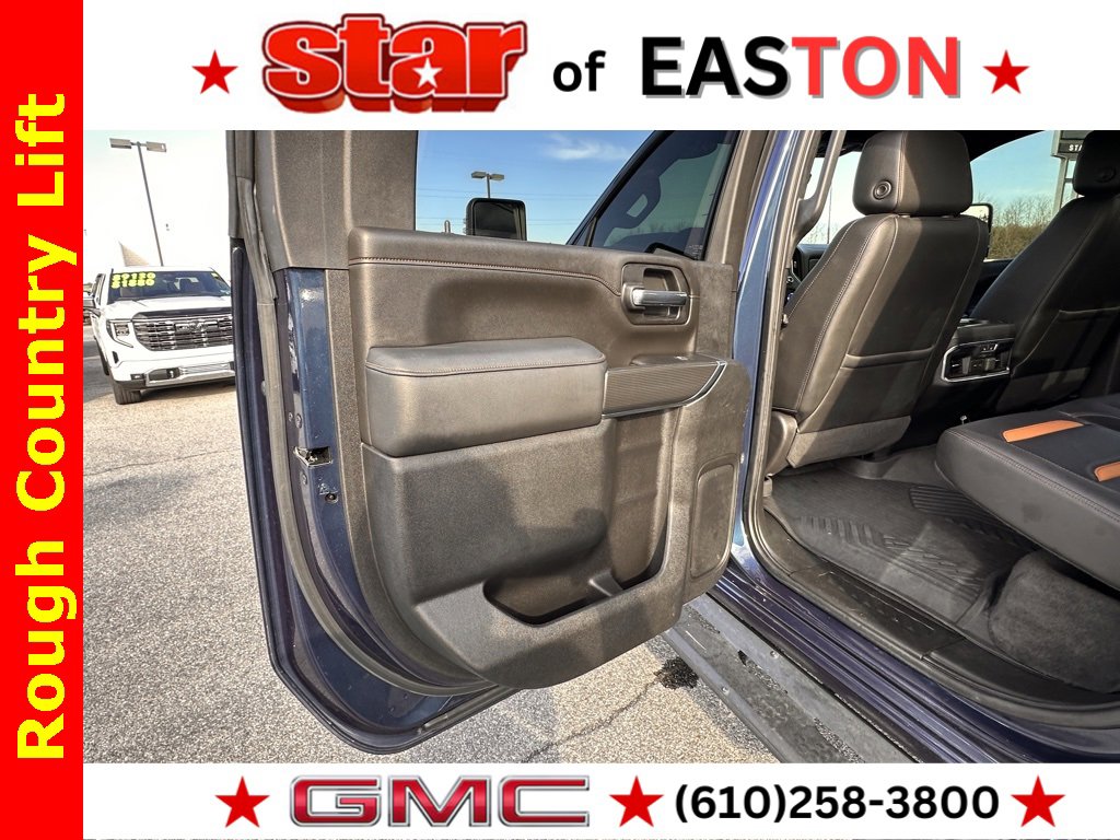Used 2020 GMC Sierra 2500 AT4 w/ AT4 Premium Package image 18