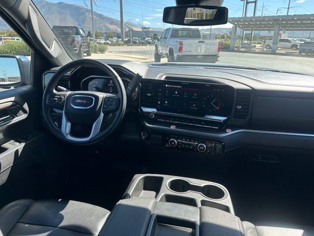 Certified 2025 GMC Sierra 1500 SLT AWD/4WD image 30