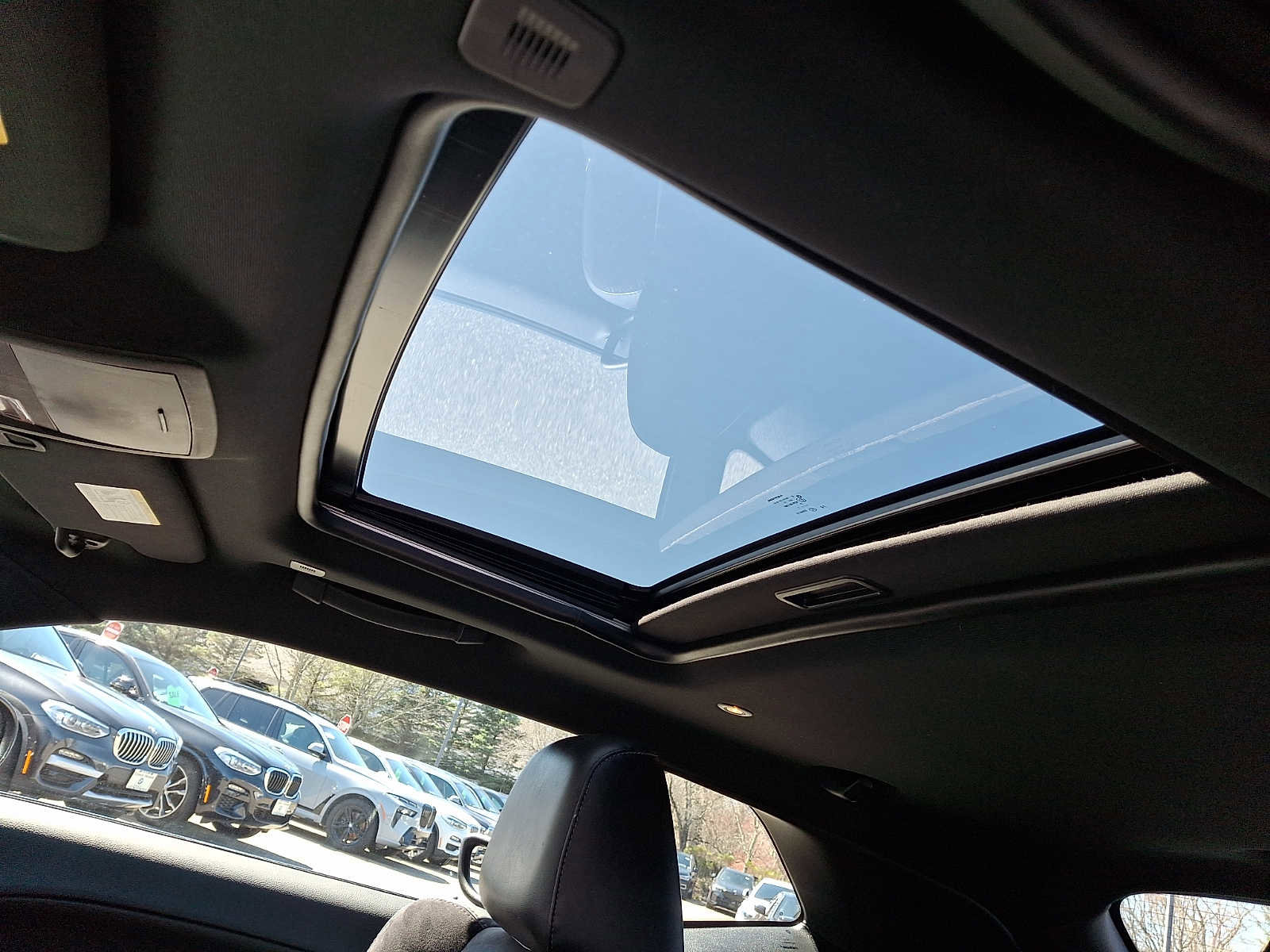 Used 2017 Dodge Challenger GT w/ Driver Convenience Group image 14