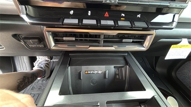 New 2025 GMC Hummer EV 2X image 15