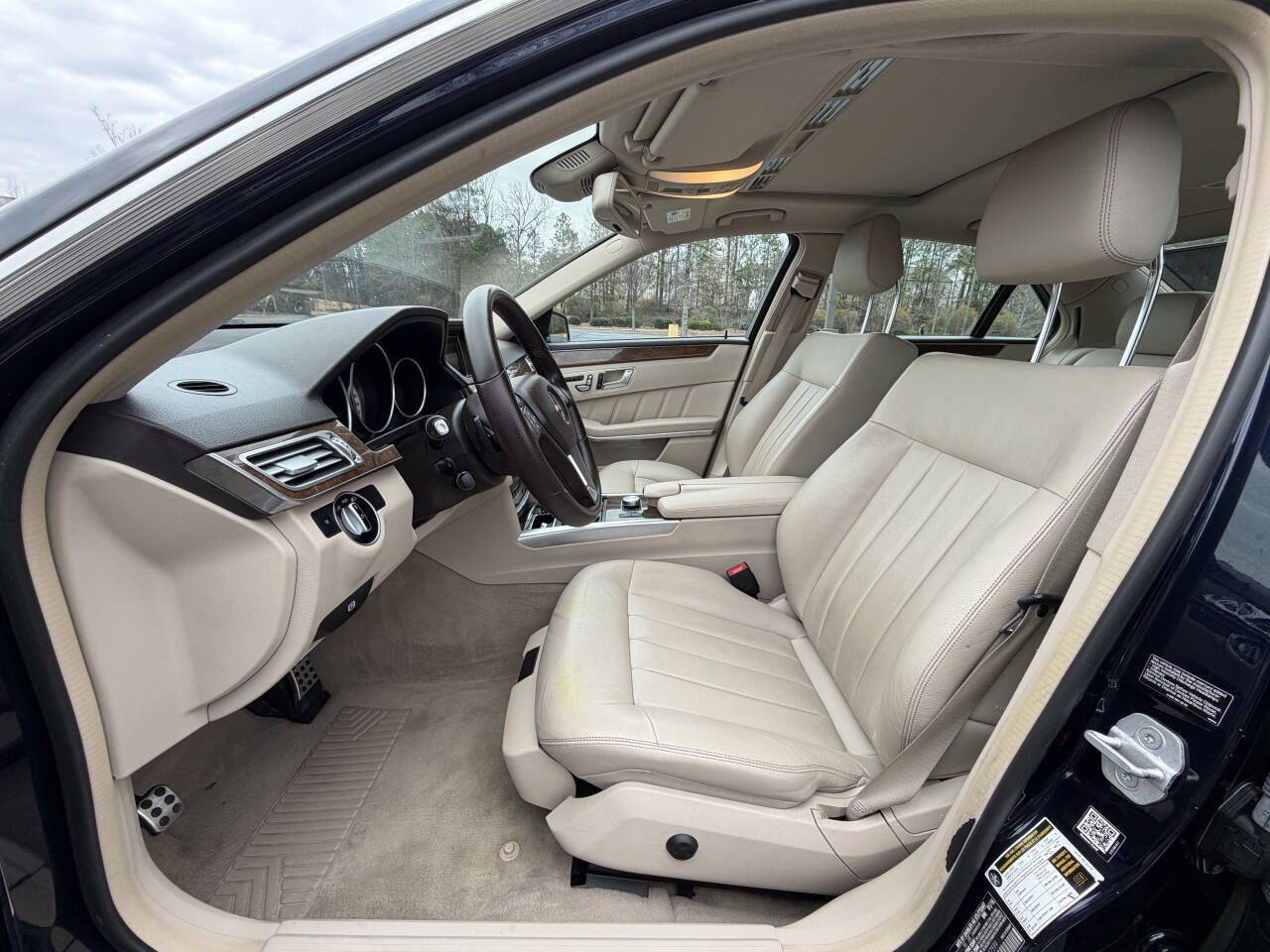 Used 2015 Mercedes-Benz E 350 E 350 4MATIC AWD 4dr Sedan image 11