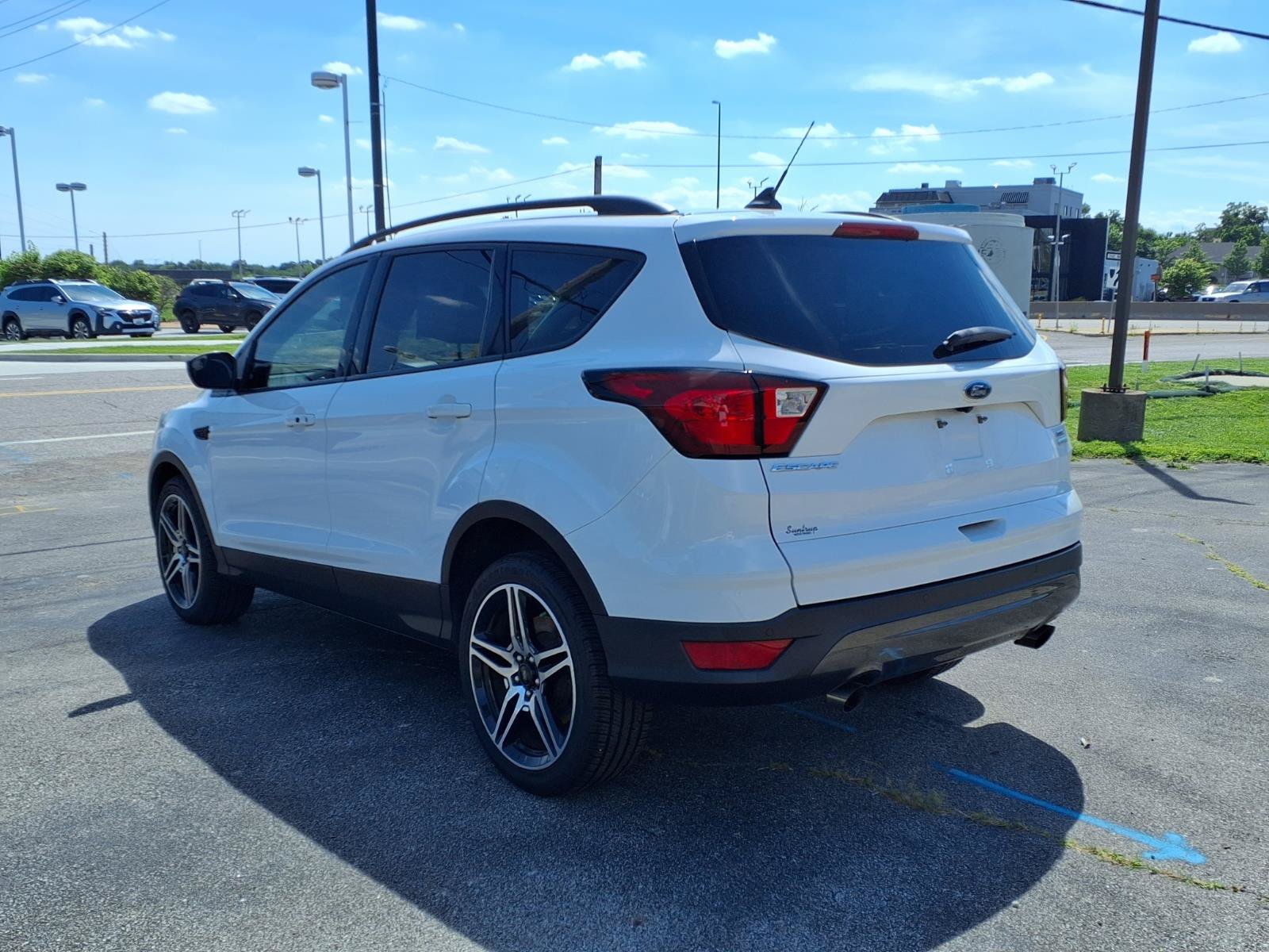 Used 2019 Ford Escape SEL FWD image 2