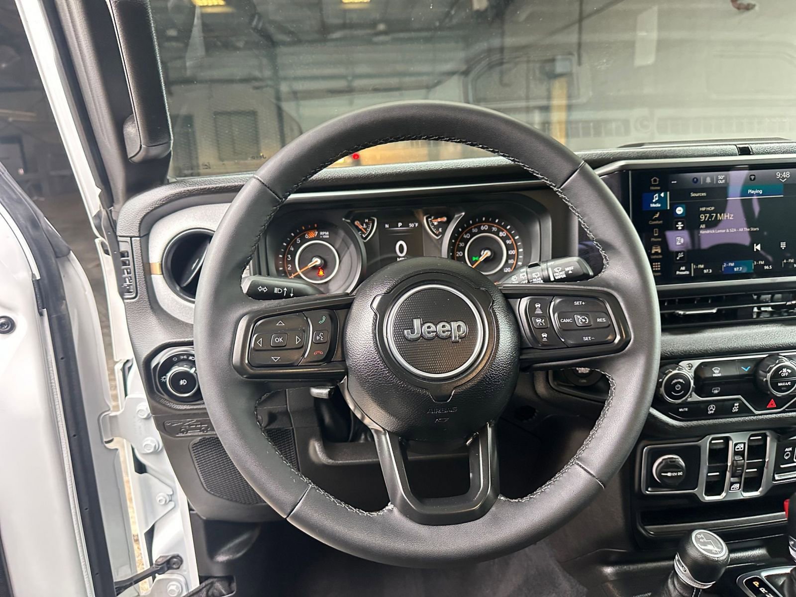Used 2025 Jeep Wrangler Sport S image 28