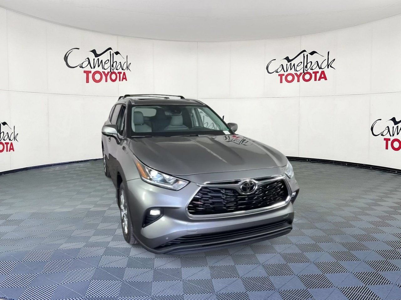 New 2026 Toyota Highlander Limited AWD/4WD image 6