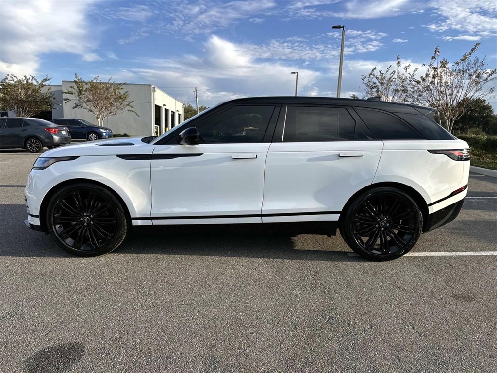 New 2026 Land Rover Range Rover Velar Dynamic SE image 2