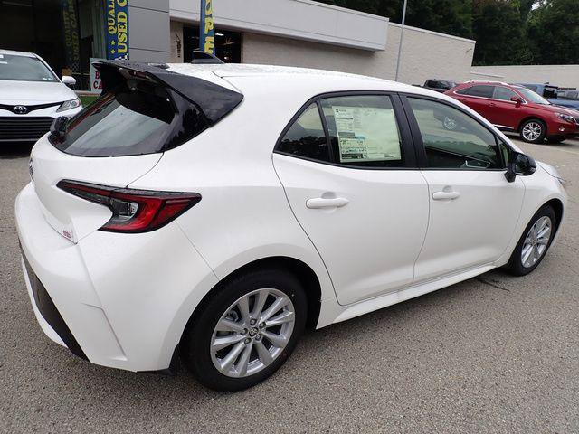 Certified 2026 Toyota Corolla SE FWD image 3