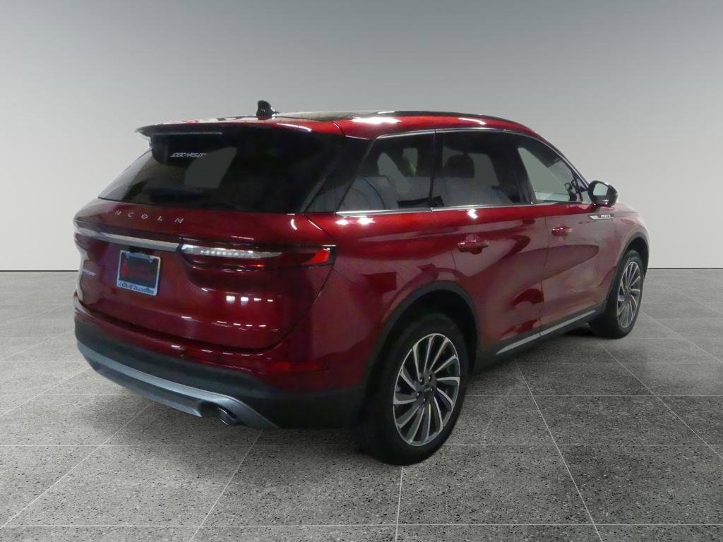 New 2025 Lincoln Corsair Reserve w/ Rear Removable Package Tray image 6