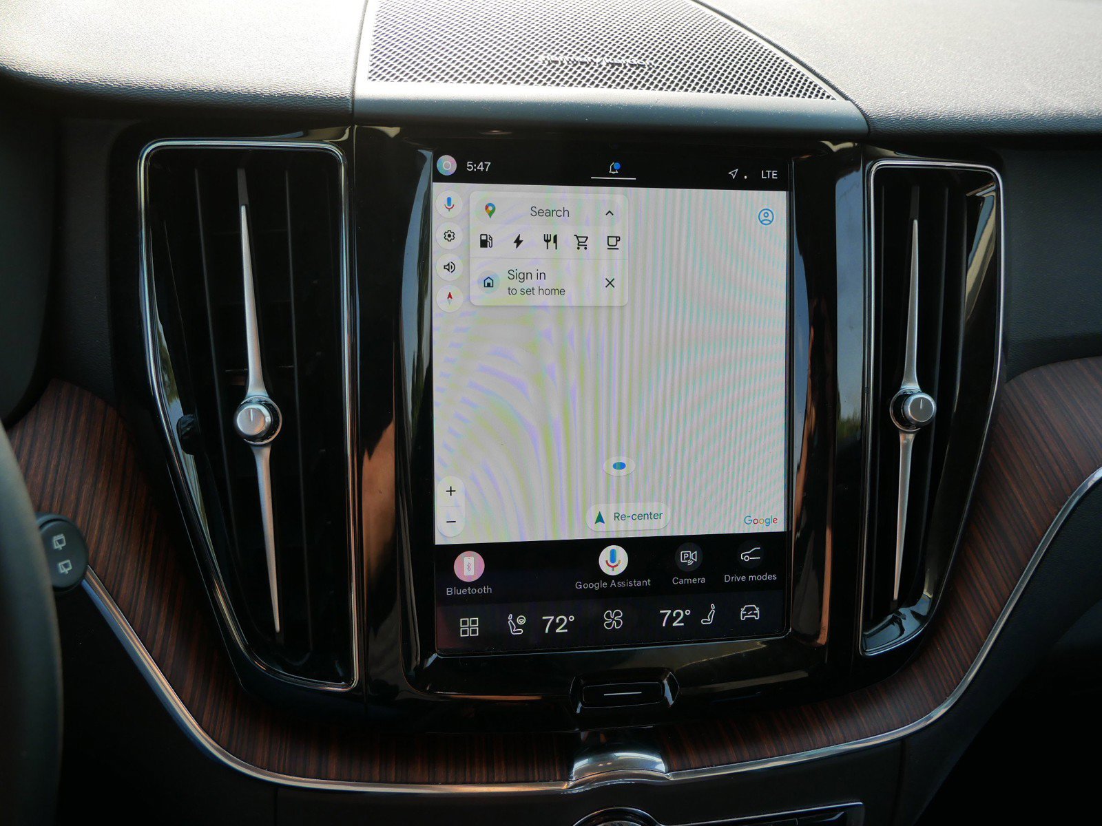 Certified 2024 Volvo XC60 T8 Plus w/ Climate Package AWD/4WD image 21