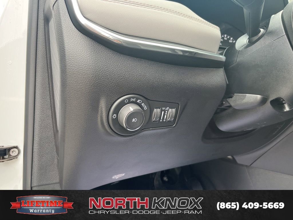 Used 2024 Jeep Compass Limited image 7