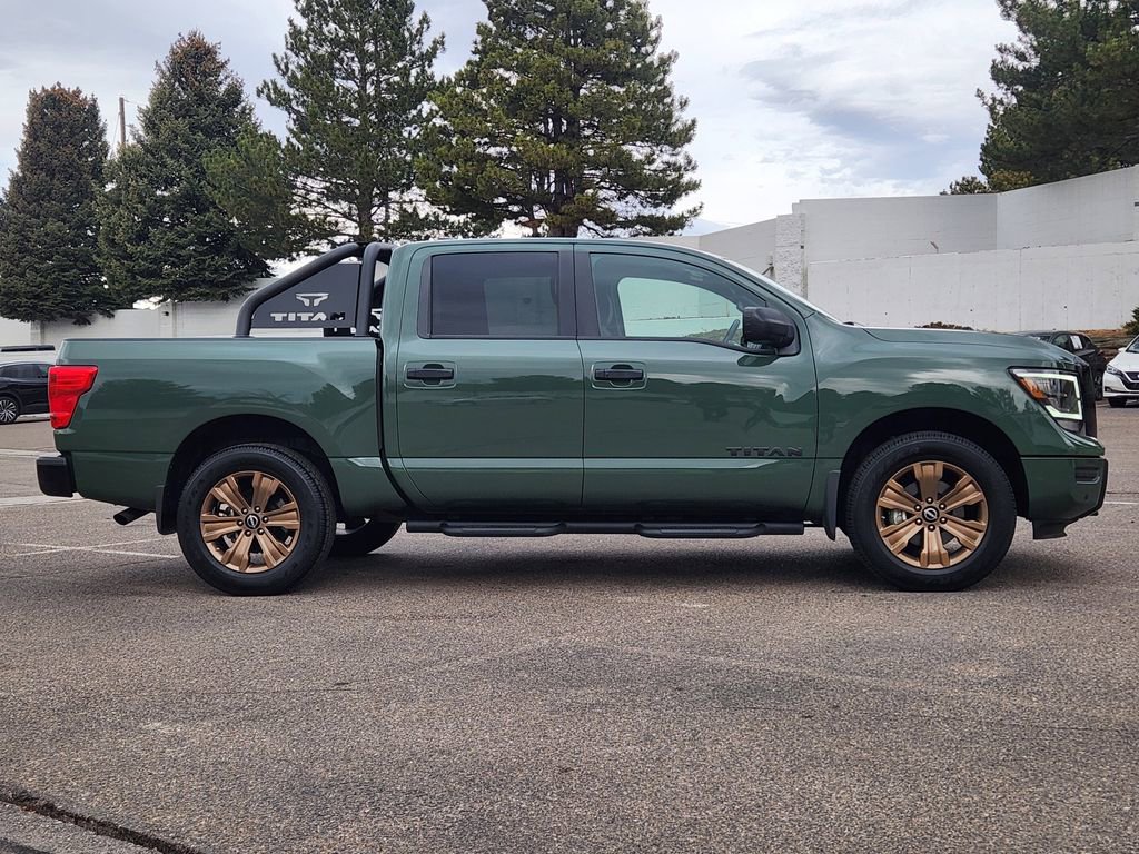 Used 2024 Nissan Titan SV w/ SV Bronze Edition Package image 2