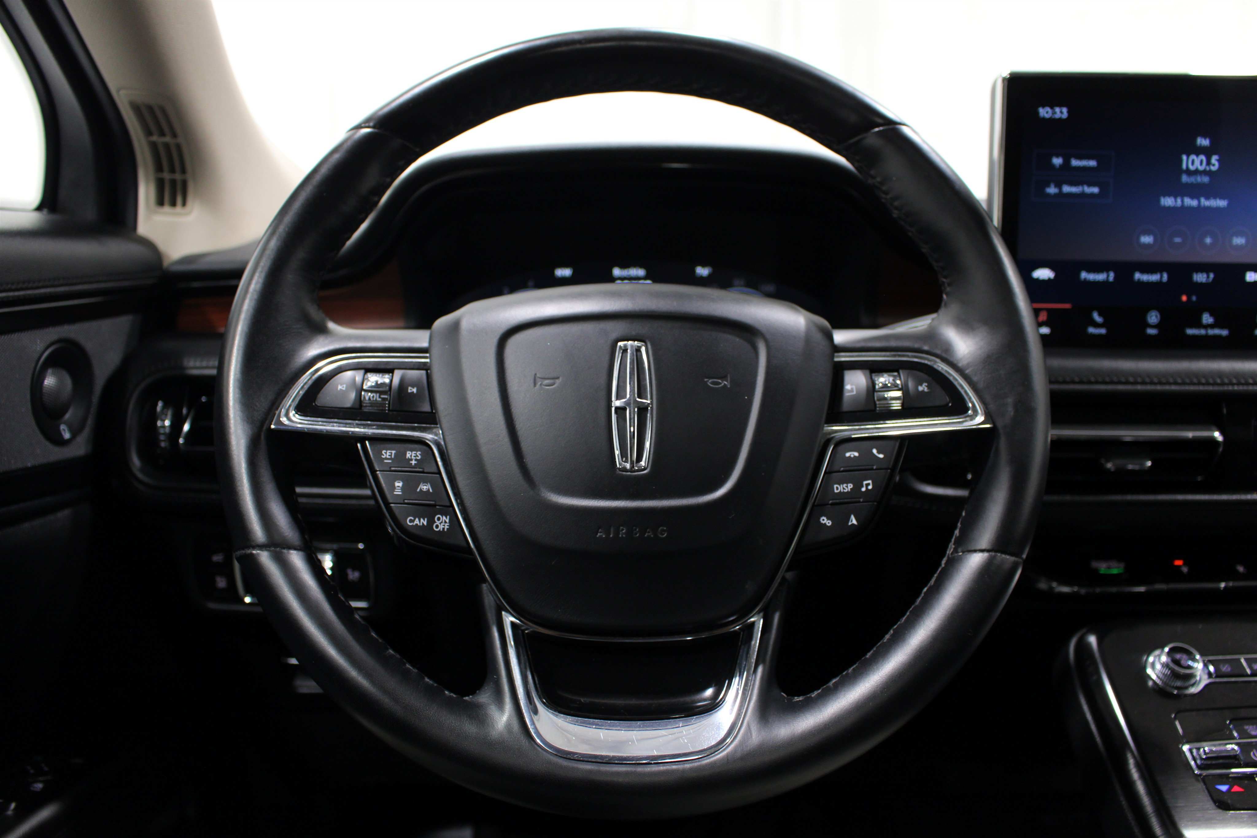 Used 2023 Lincoln Nautilus Reserve w/ Equipment Group 201A AWD/4WD image 11