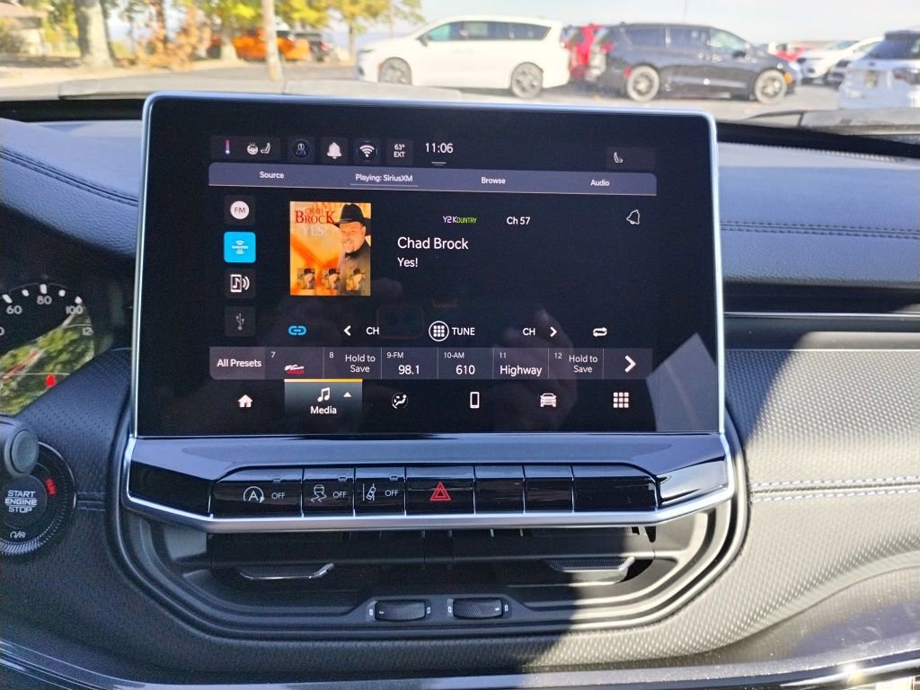 New 2026 Jeep Compass Latitude image 25