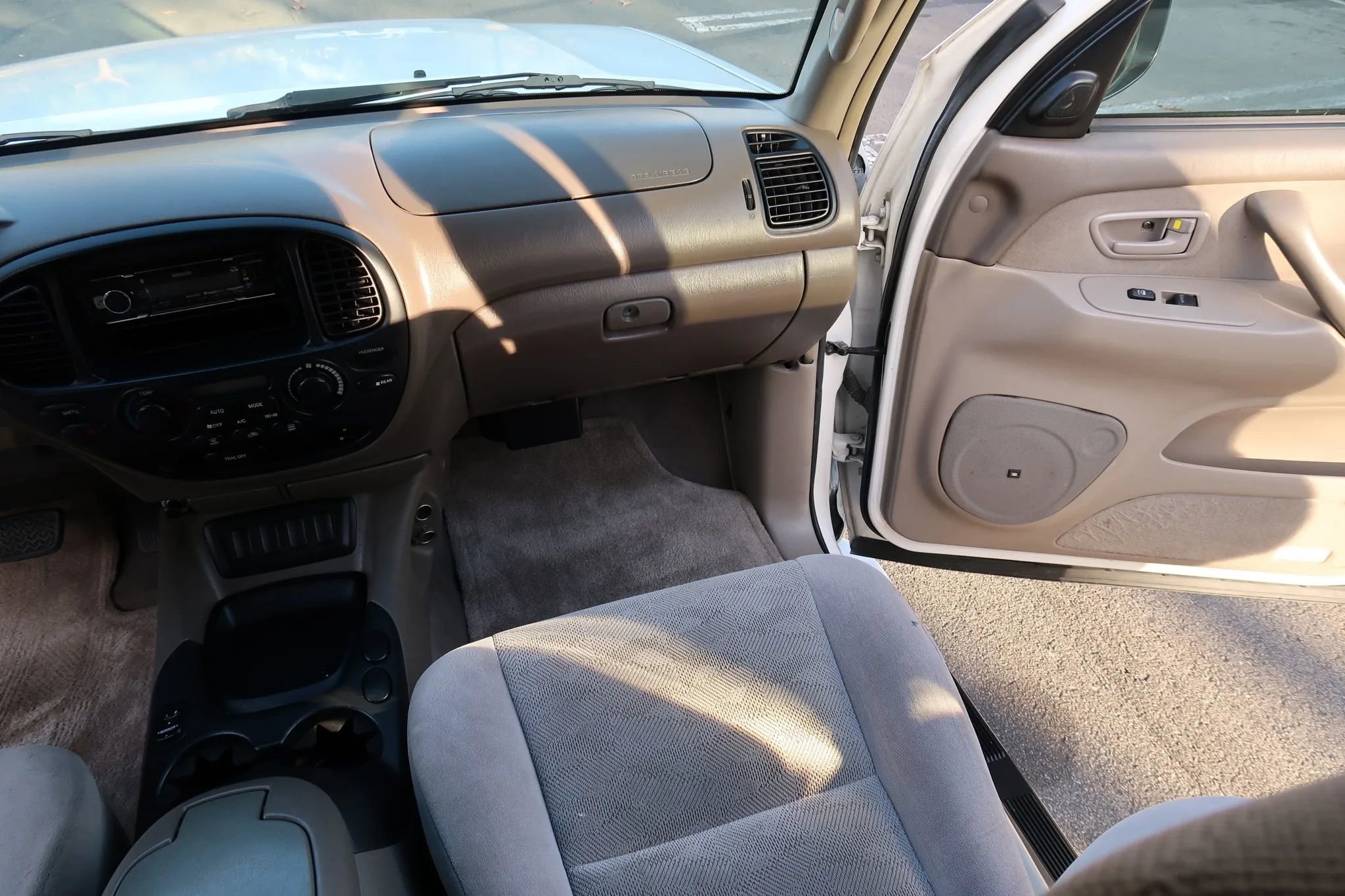 Used 2006 Toyota Sequoia SR5 RWD image 22