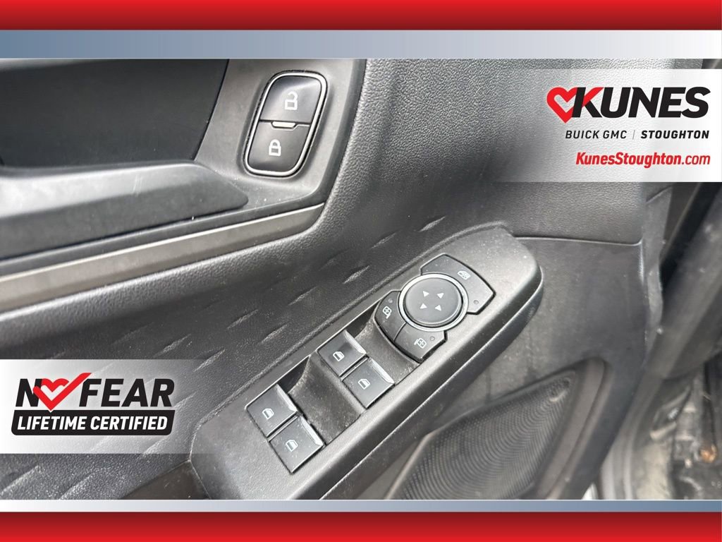 Used 2020 Ford Escape S image 19