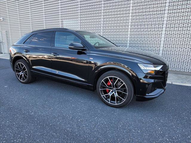 Used 2022 Audi Q8 Prestige AWD/4WD image 2