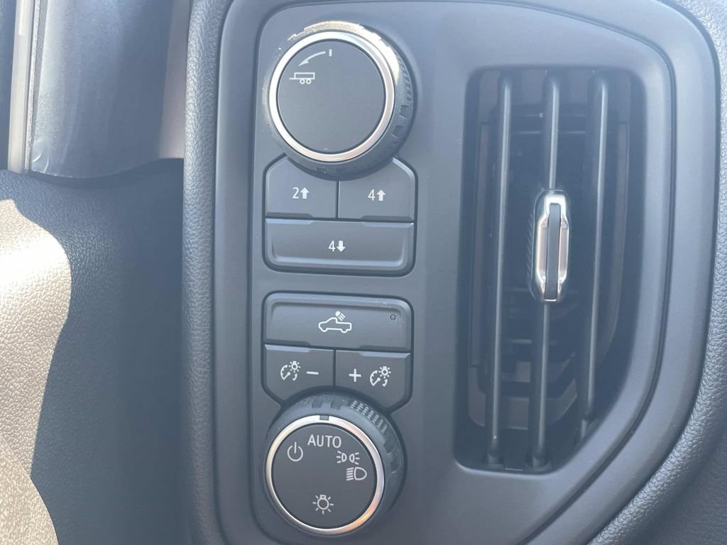 New 2026 Chevrolet Silverado 2500 W/T AWD/4WD image 25