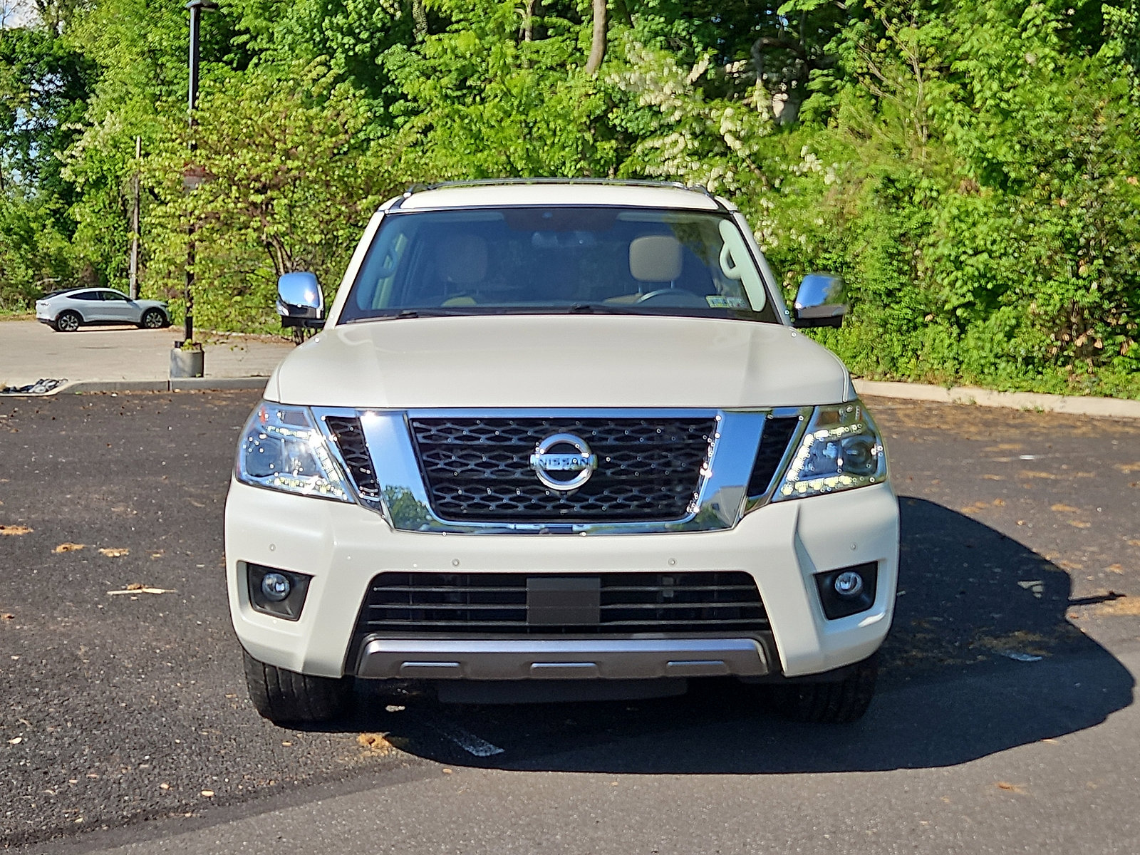 Certified 2020 Nissan Armada SL w/ Premium Package AWD/4WD image 2