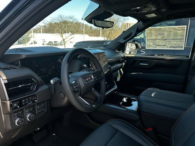 New 2025 GMC Yukon XL AT4 w/ AT4 Premium Plus Package AWD/4WD image 20